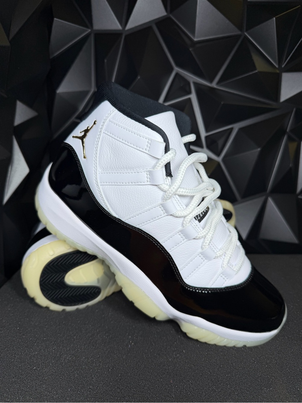 Jordan Retro 11 “Gratitude”